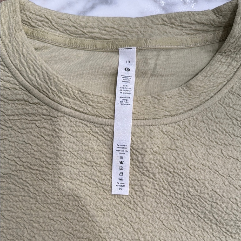 Lululemon Chartreuse Pullover With Puff Sleeves - image 3